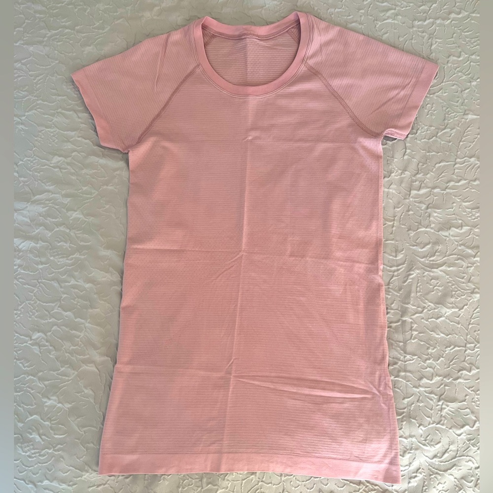 Lululemon Swiftly Tech Short Sleeve Shirt